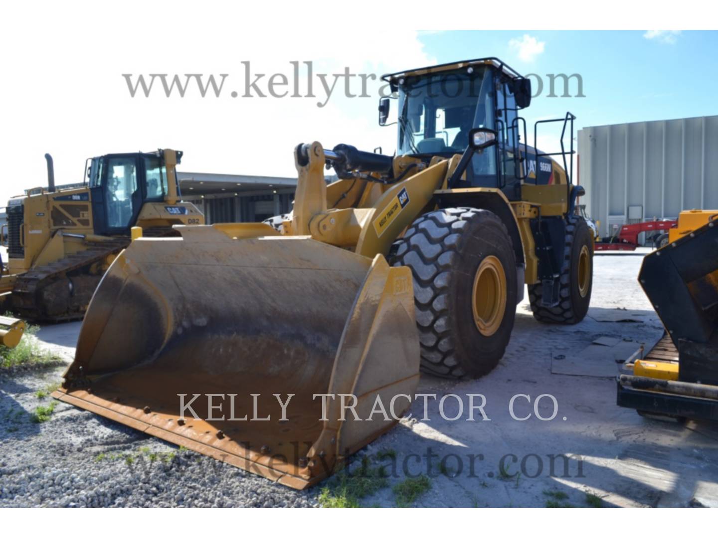 2018 Caterpillar 966M Wheel Loader