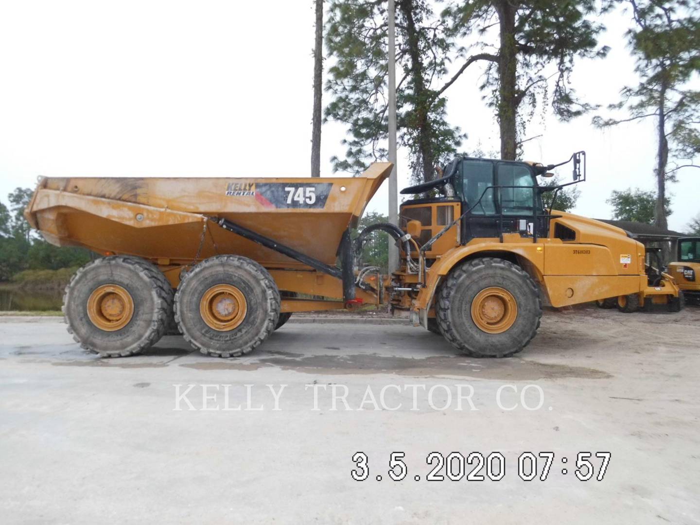 2019 Caterpillar 745 Articulated Truck