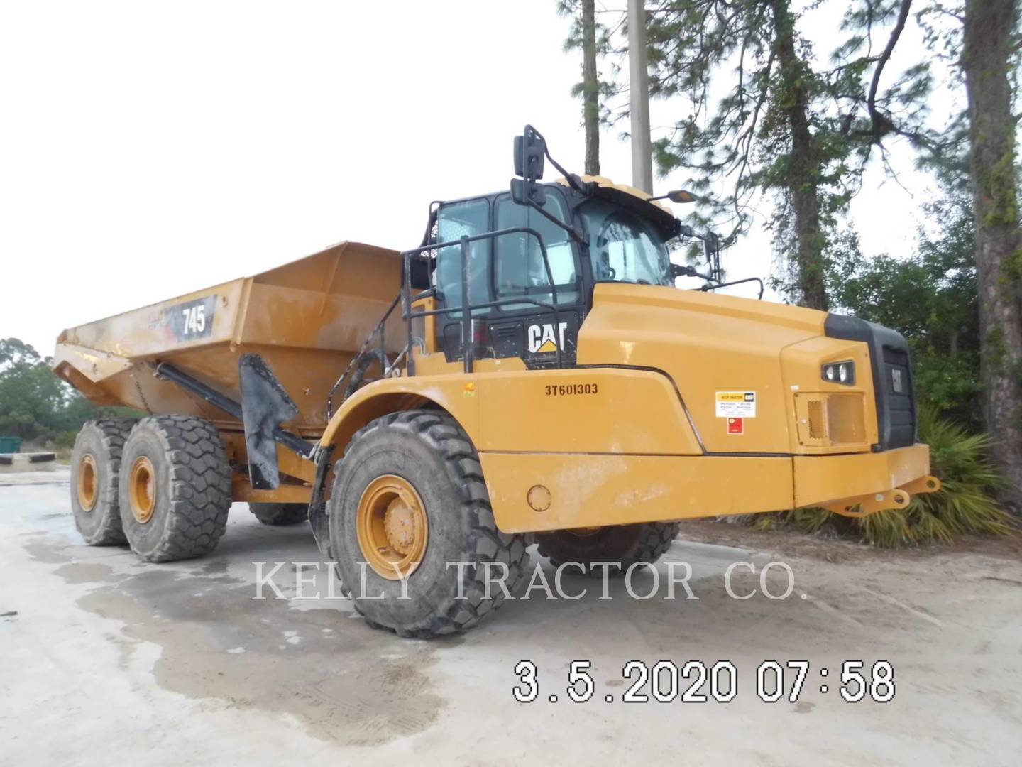 2019 Caterpillar 745 Articulated Truck