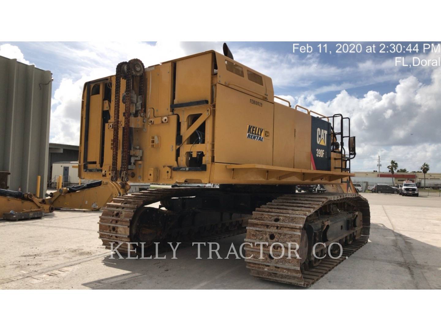 2017 Caterpillar 390FL Excavator