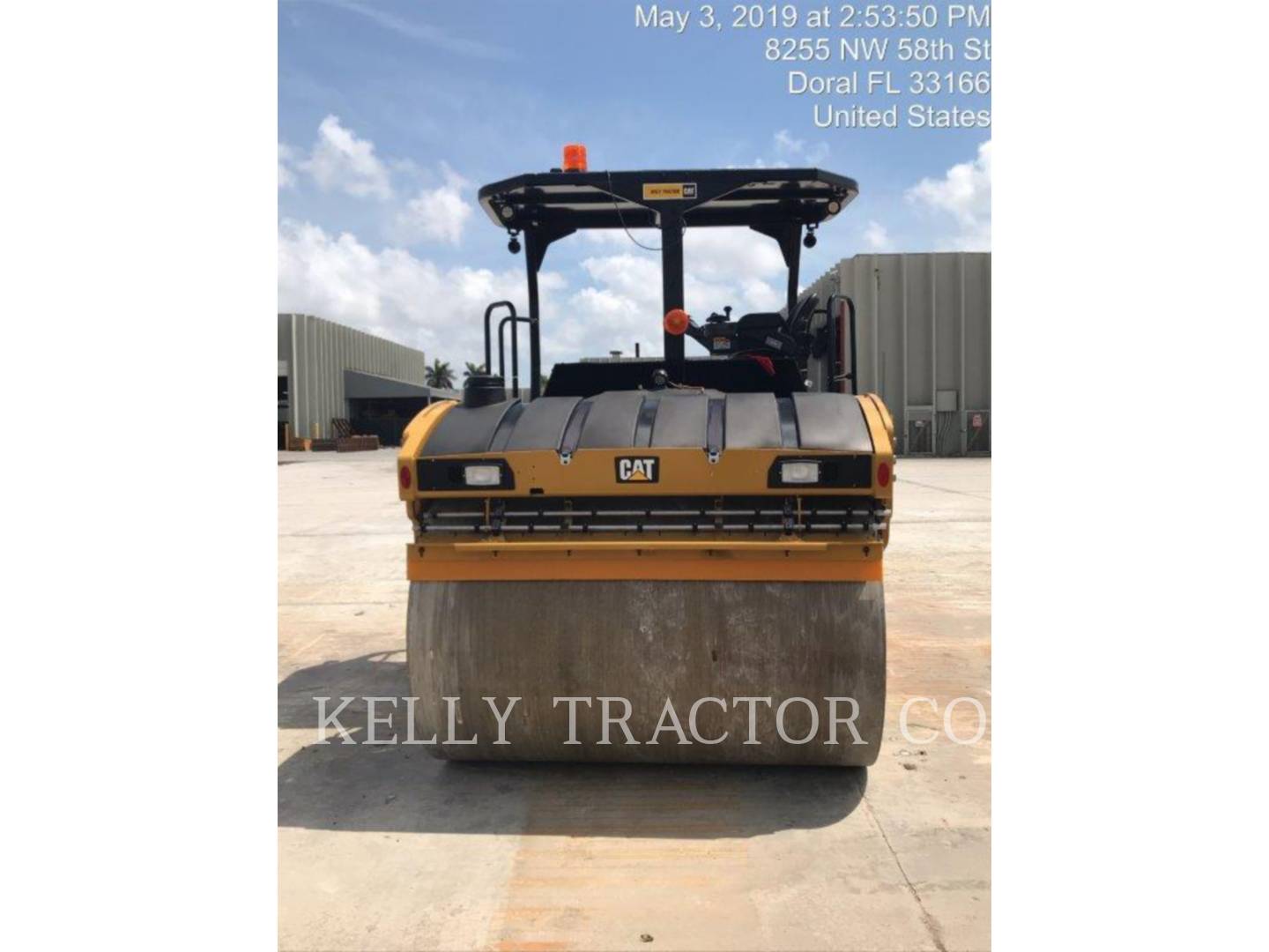 2019 Caterpillar CB13 Vibratory Double