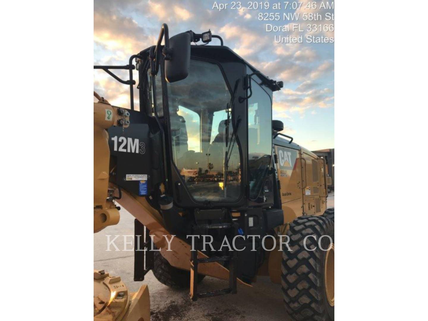 2018 Caterpillar 12M3 Grader - Road