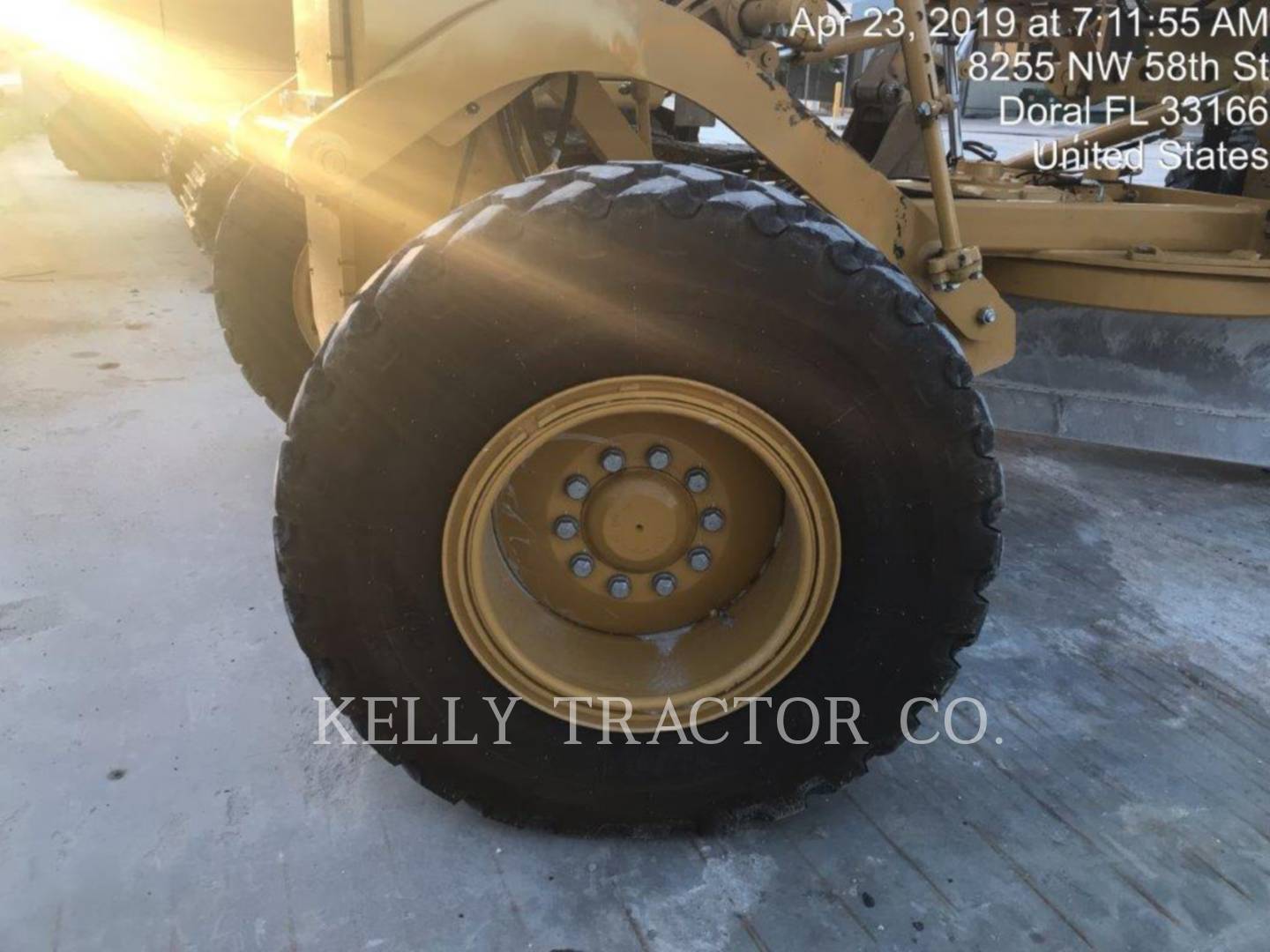 2018 Caterpillar 12M3 Grader - Road