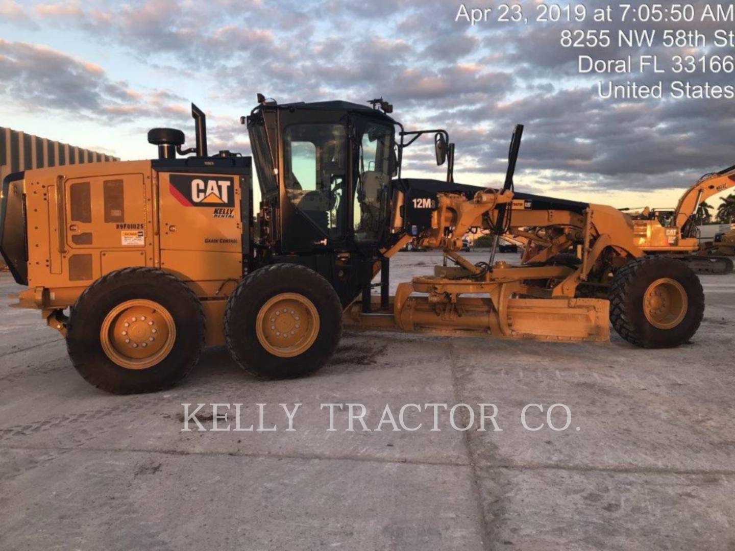 2018 Caterpillar 12M3 Grader - Road