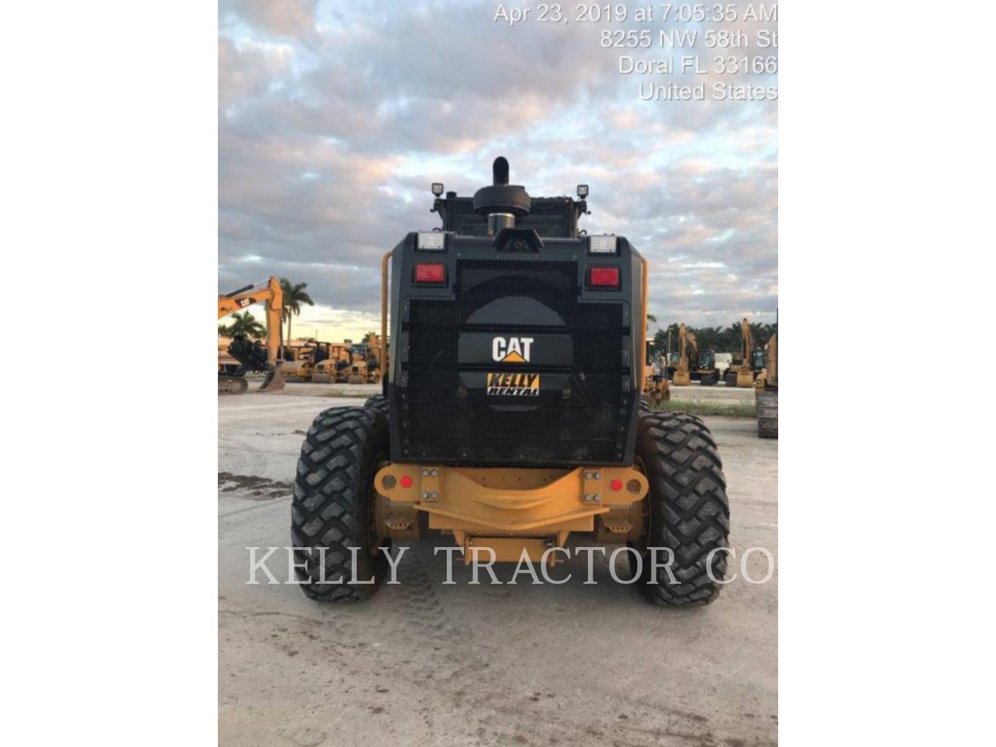 2018 Caterpillar 12M3 Grader - Road