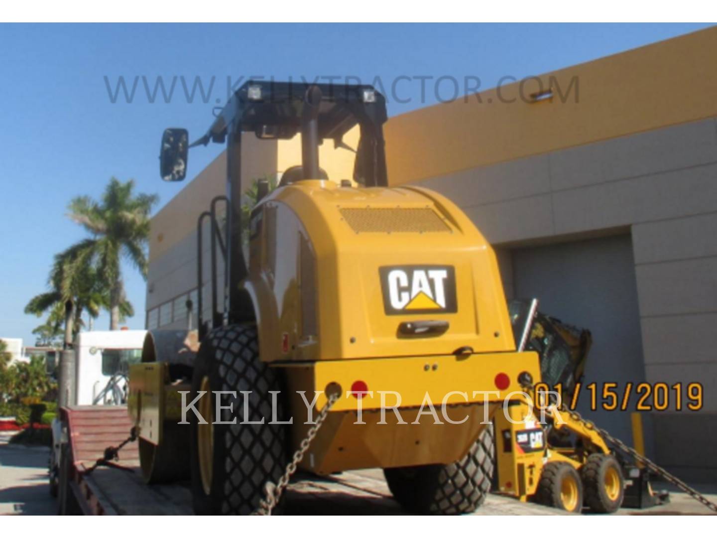 2018 Caterpillar CS44B Vibratory Single