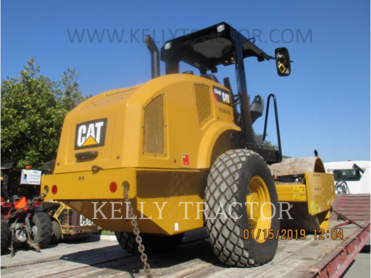 2018 Caterpillar CS44B Vibratory Single