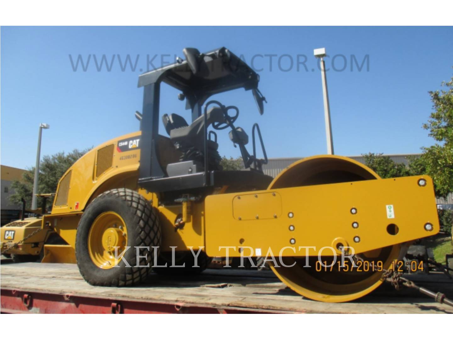 2018 Caterpillar CS44B Vibratory Single