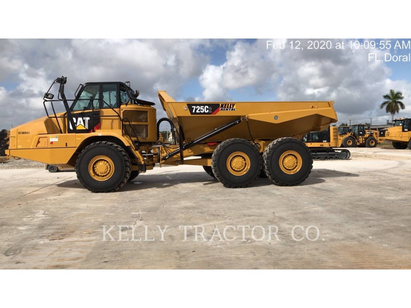 2020 Caterpillar 725C2 Articulated Truck