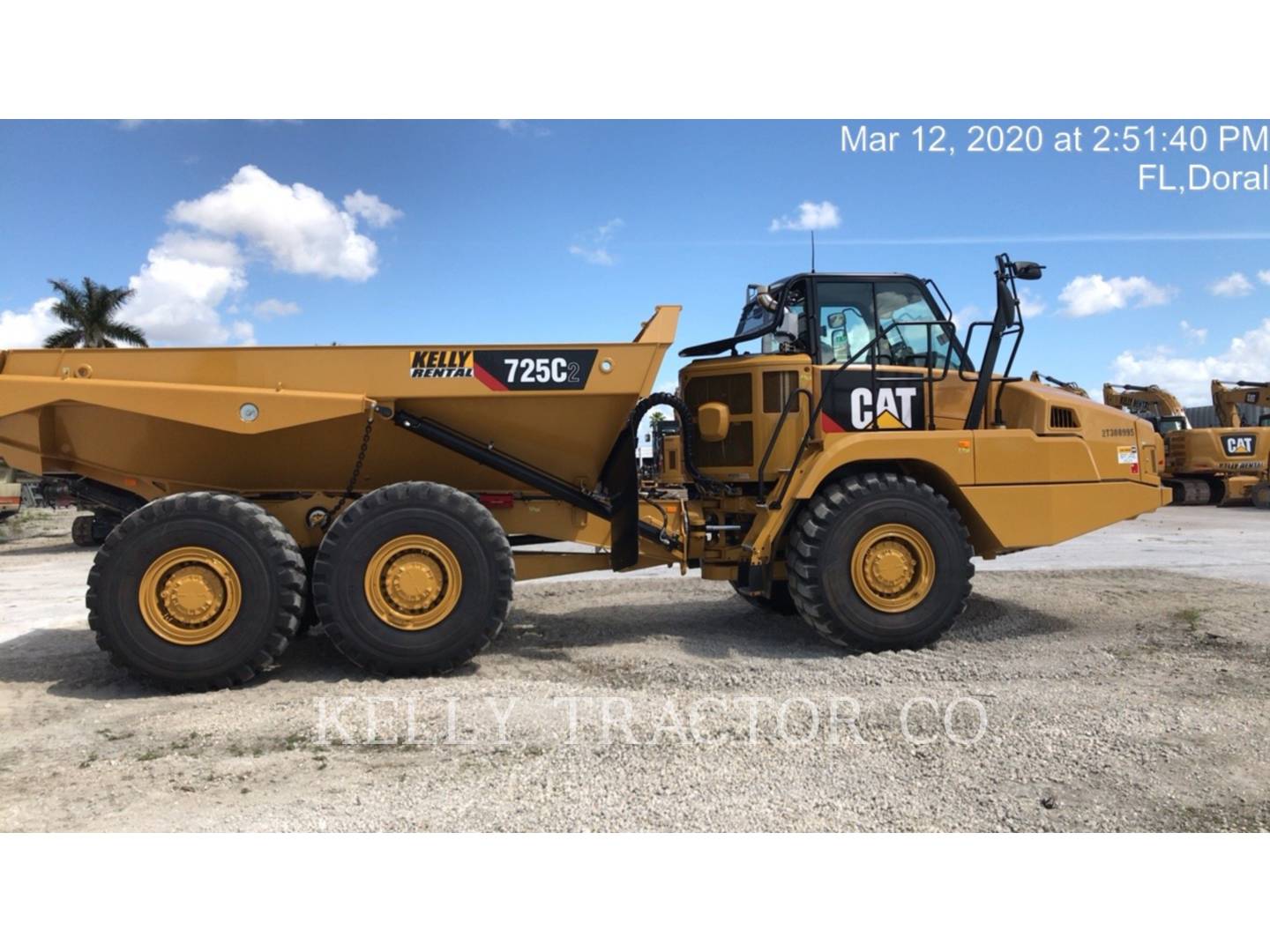 2020 Caterpillar 725C2 Articulated Truck