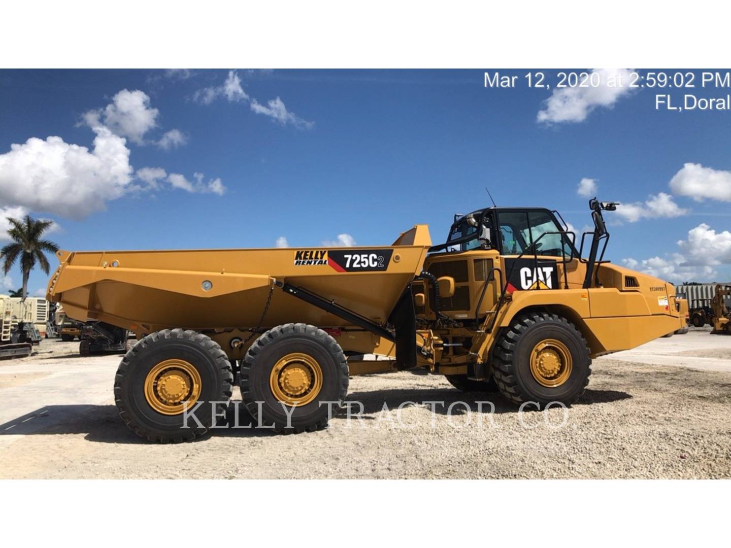 2020 Caterpillar 725C2 Articulated Truck