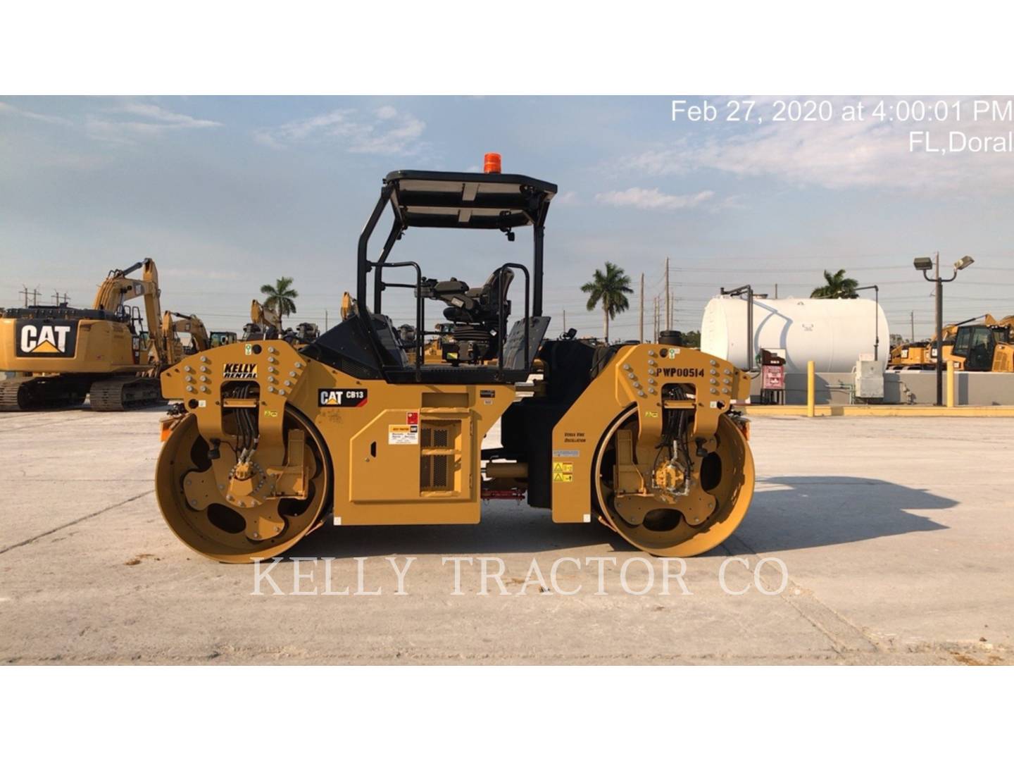 2020 Caterpillar CB13 Vibratory Double