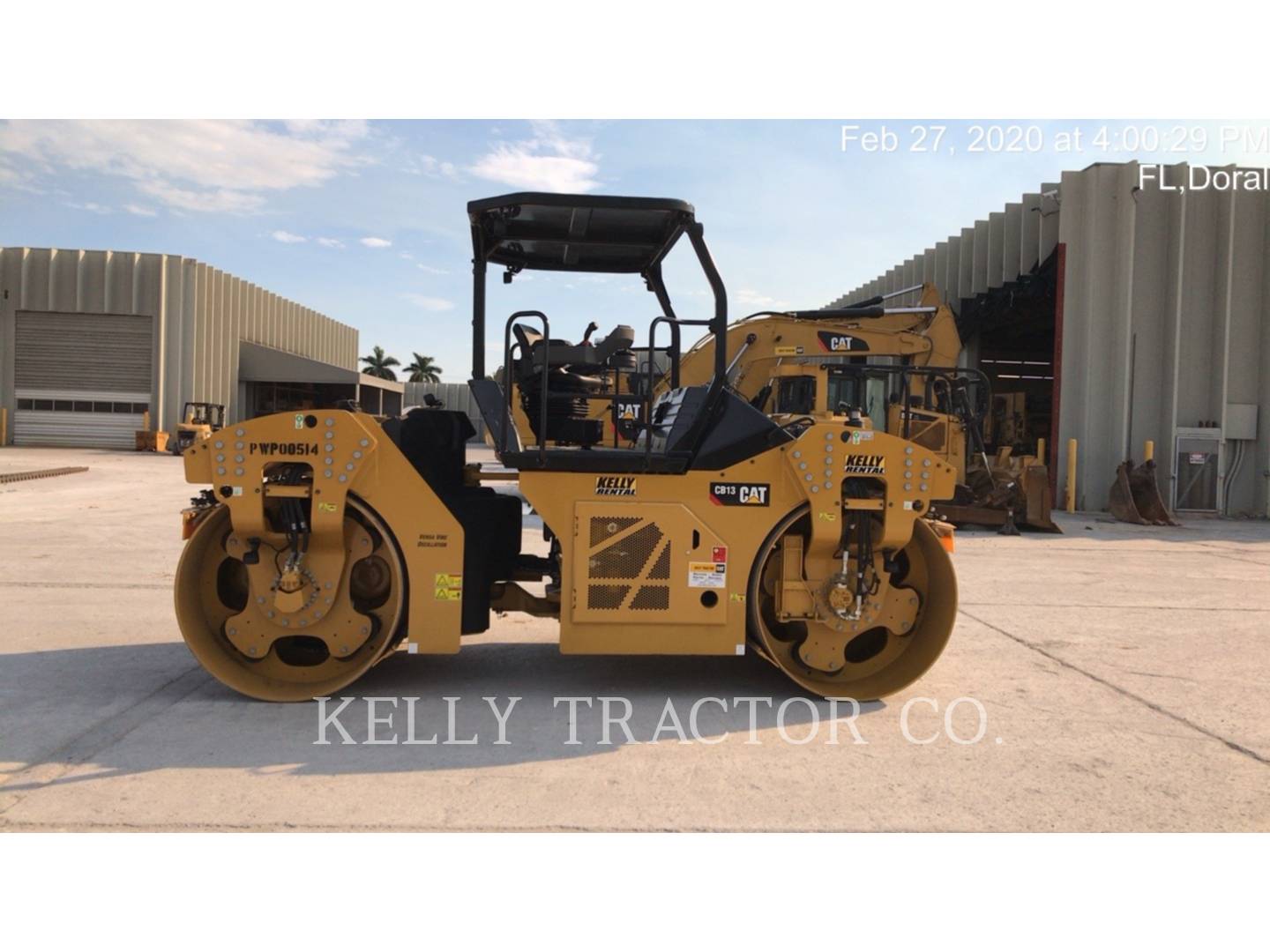 2020 Caterpillar CB13 Vibratory Double