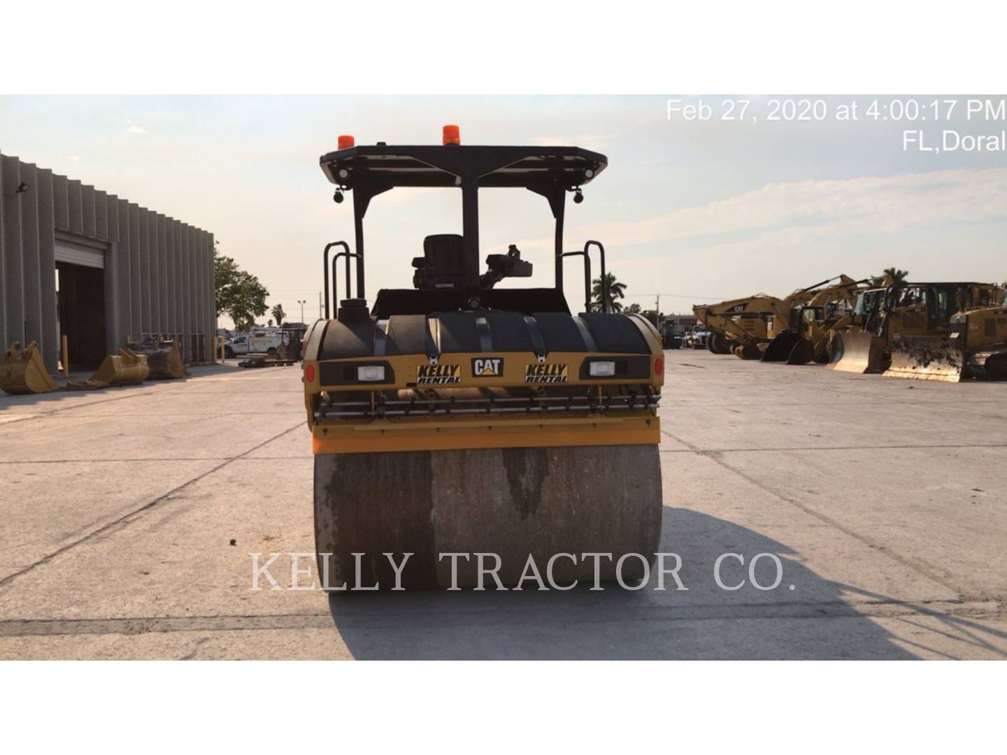 2020 Caterpillar CB13 Vibratory Double