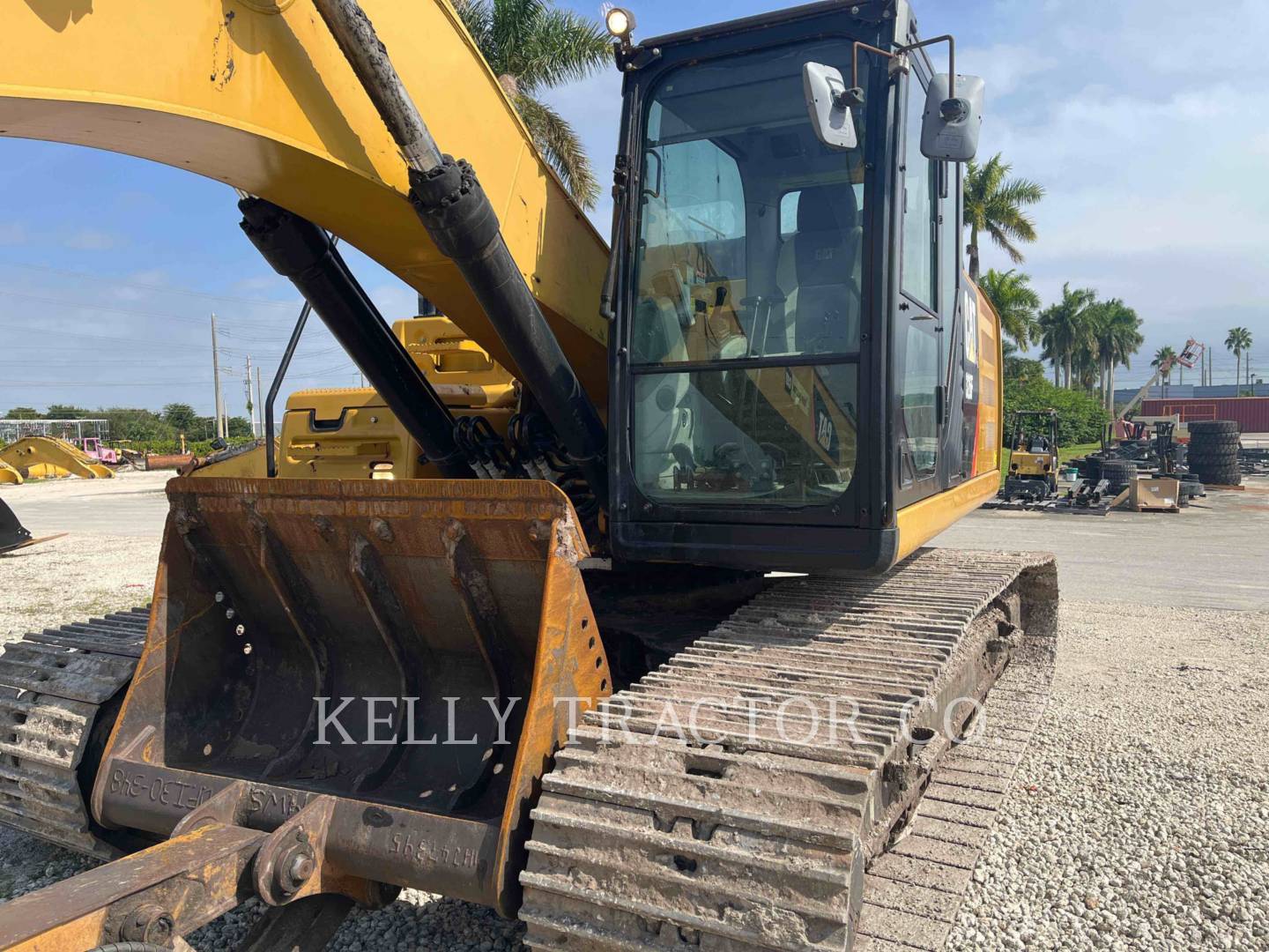 2016 Caterpillar 326FL Excavator