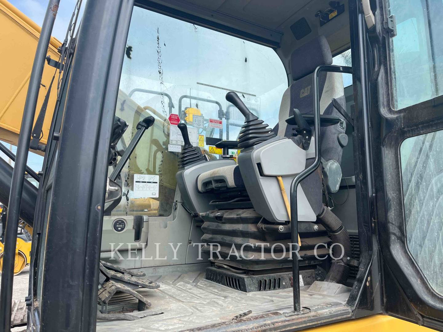 2016 Caterpillar 326FL Excavator