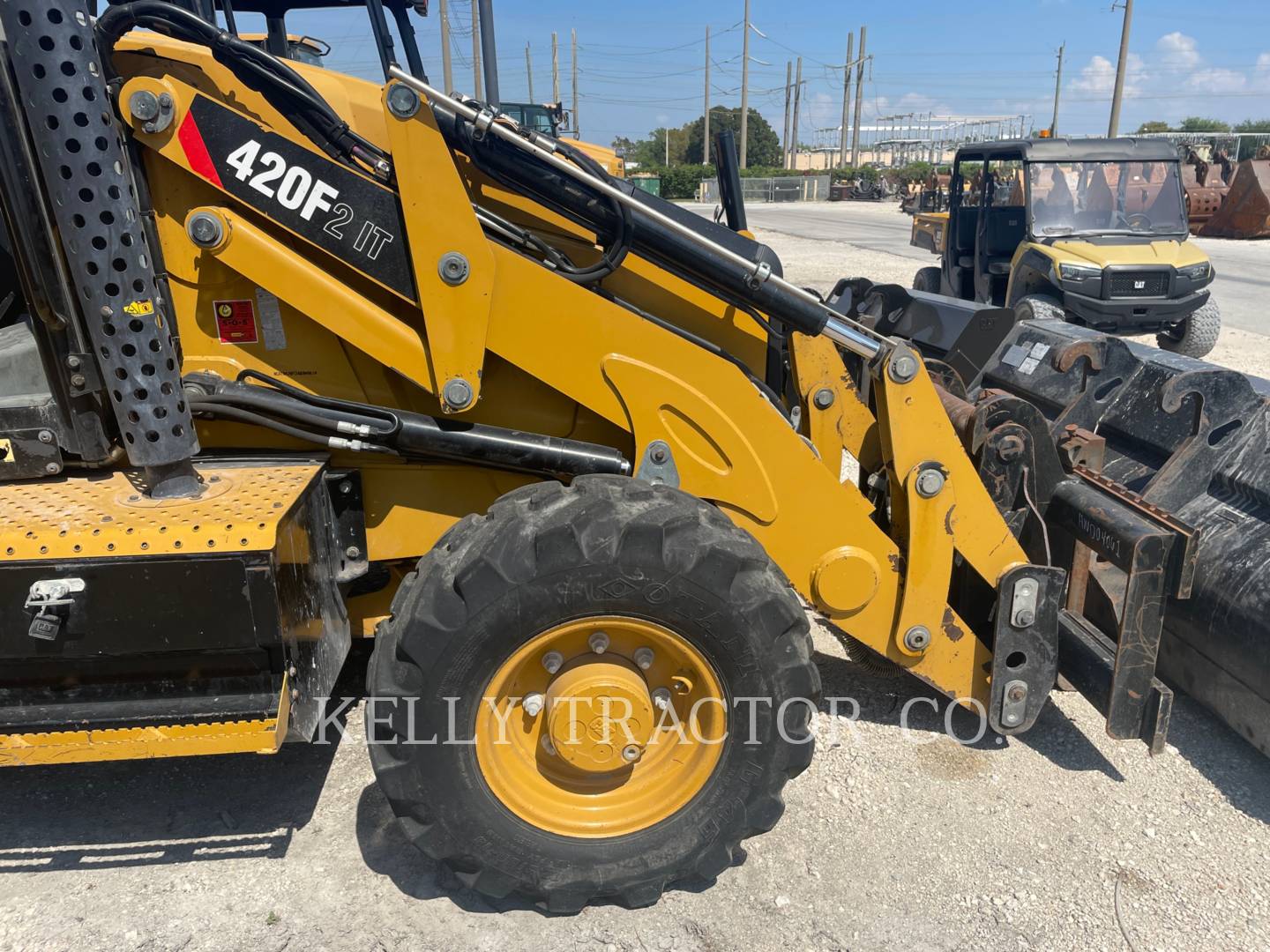 2019 Caterpillar 420F2IT Tractor Loader Backhoe