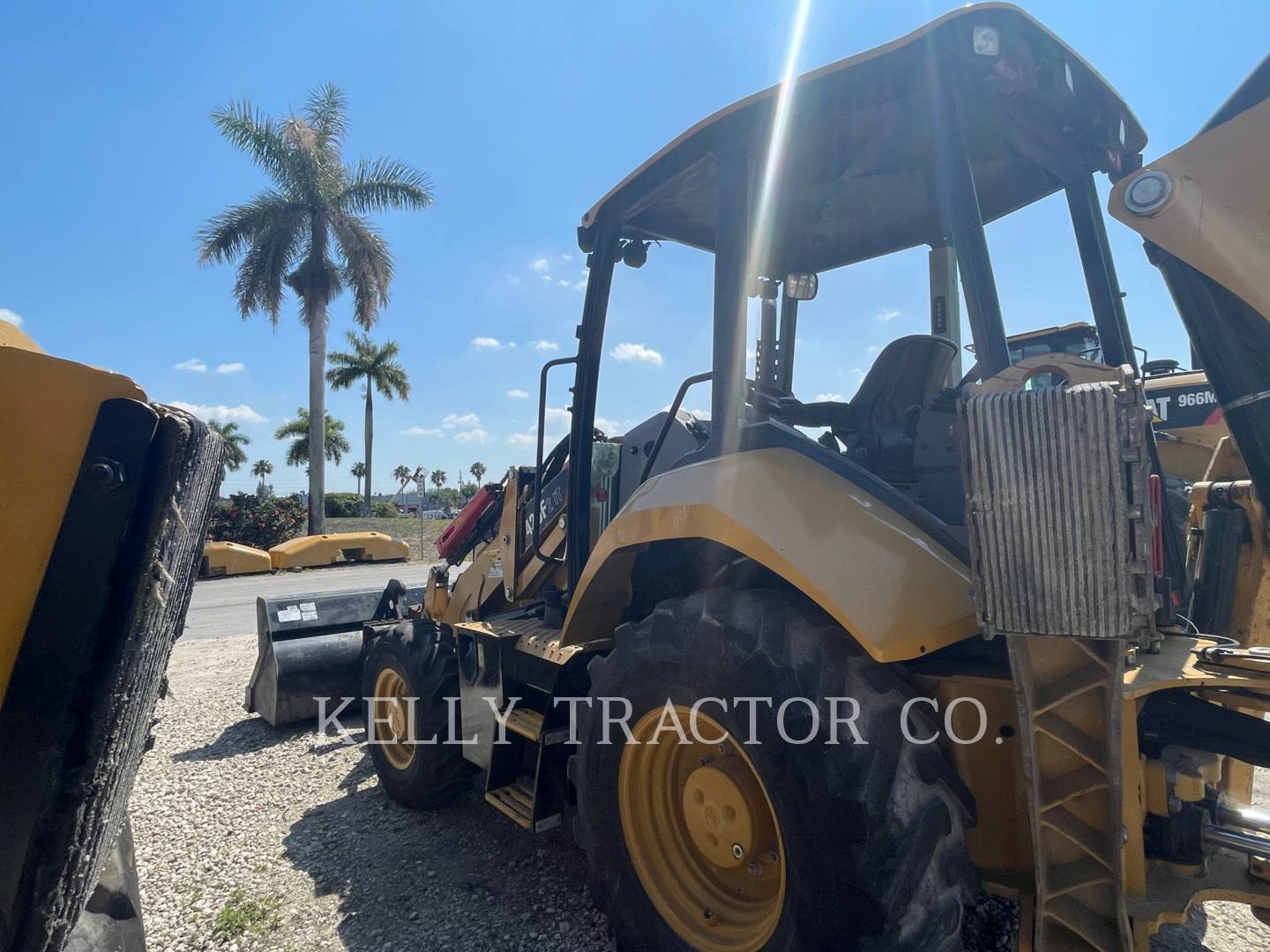 2019 Caterpillar 420F2IT Tractor Loader Backhoe