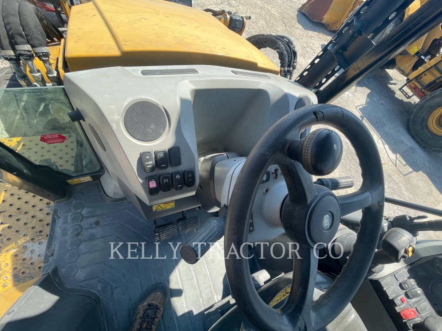 2019 Caterpillar 420F2IT Tractor Loader Backhoe