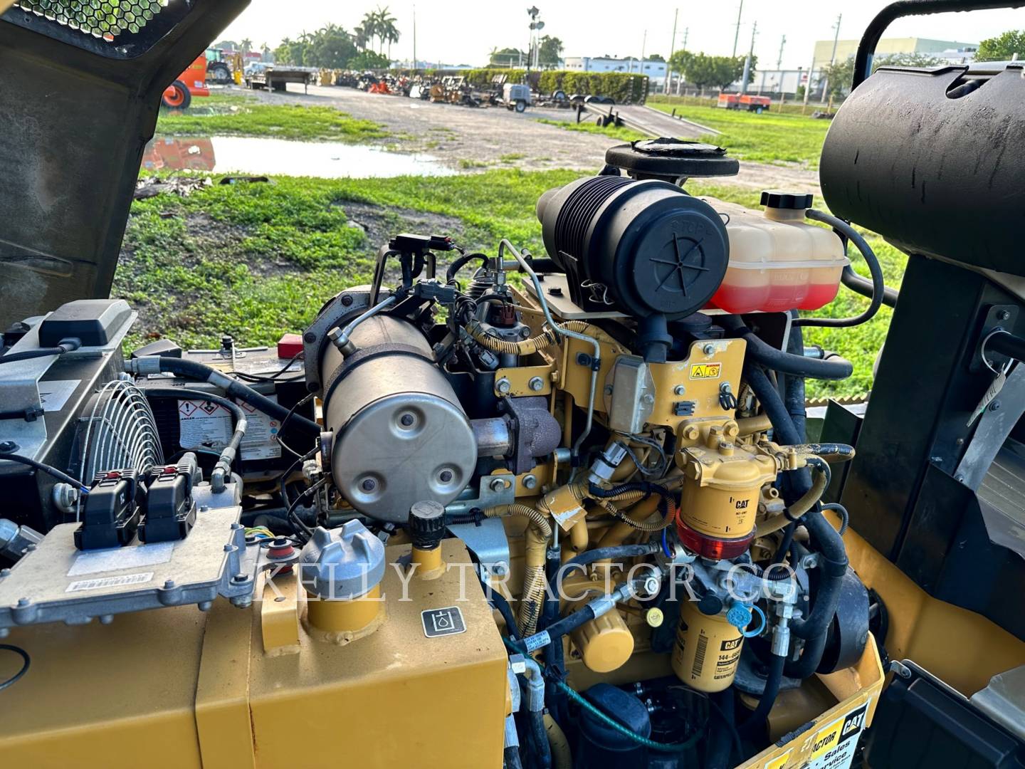 2018 Caterpillar CB 24 B Vibratory Double