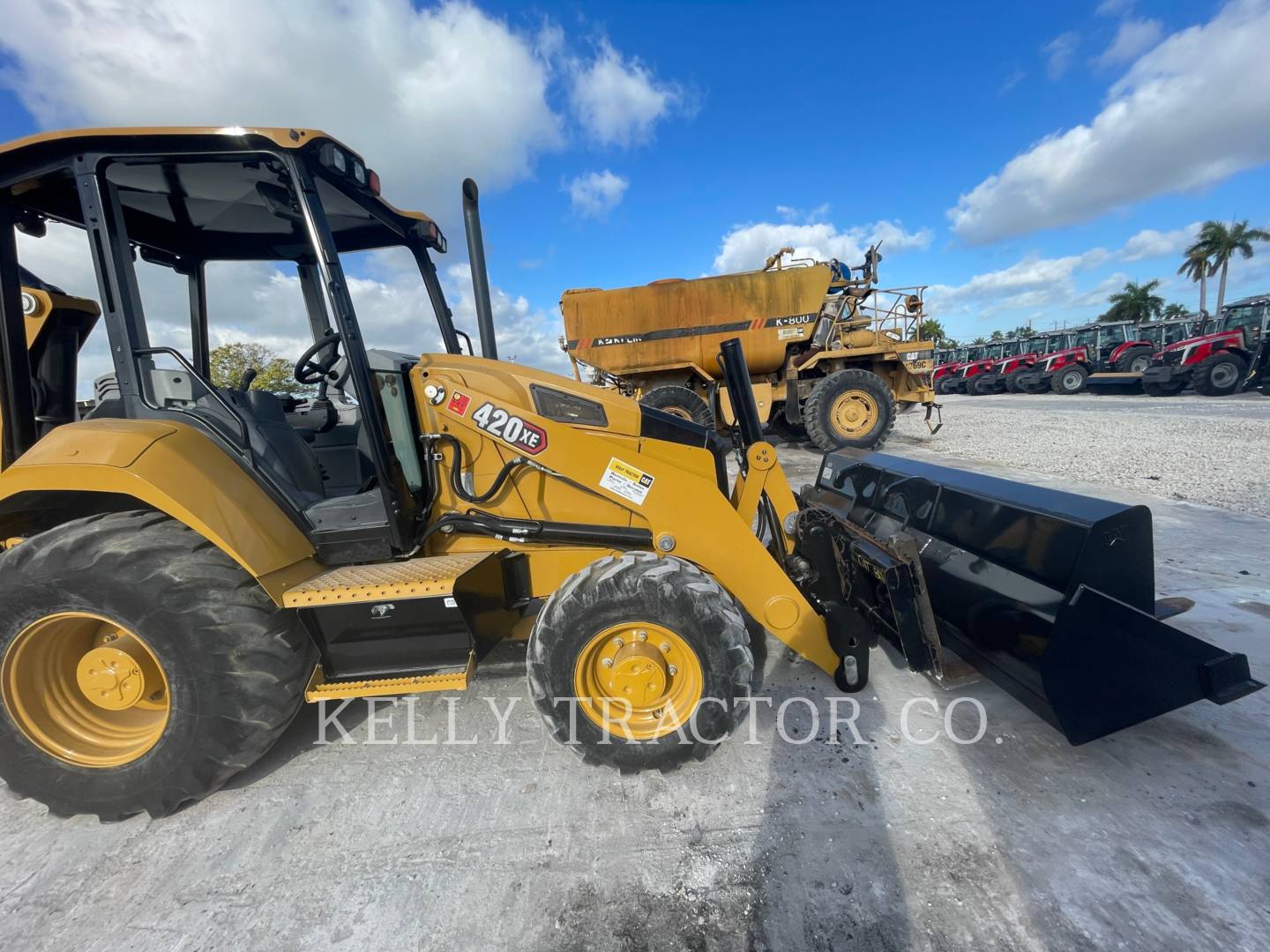 2021 Caterpillar 420-07XE Tractor Loader Backhoe