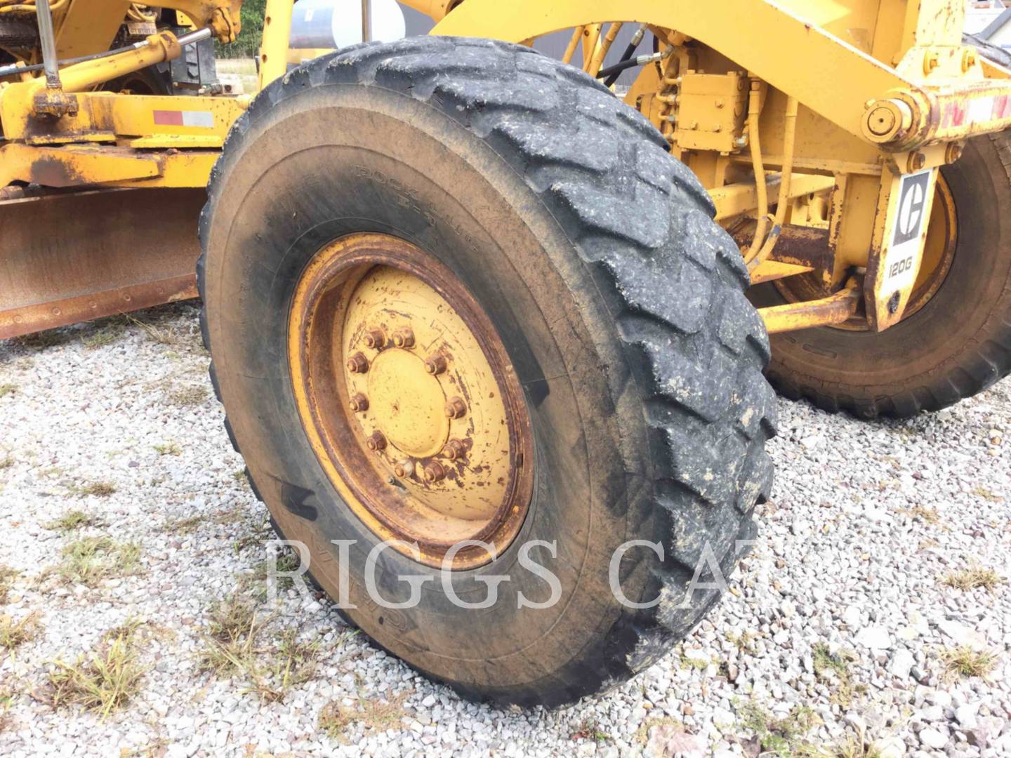 1983 Caterpillar 120G Grader - Road