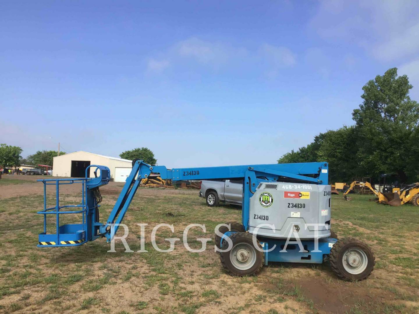 2011 Genie Z34/22 Lift Truck