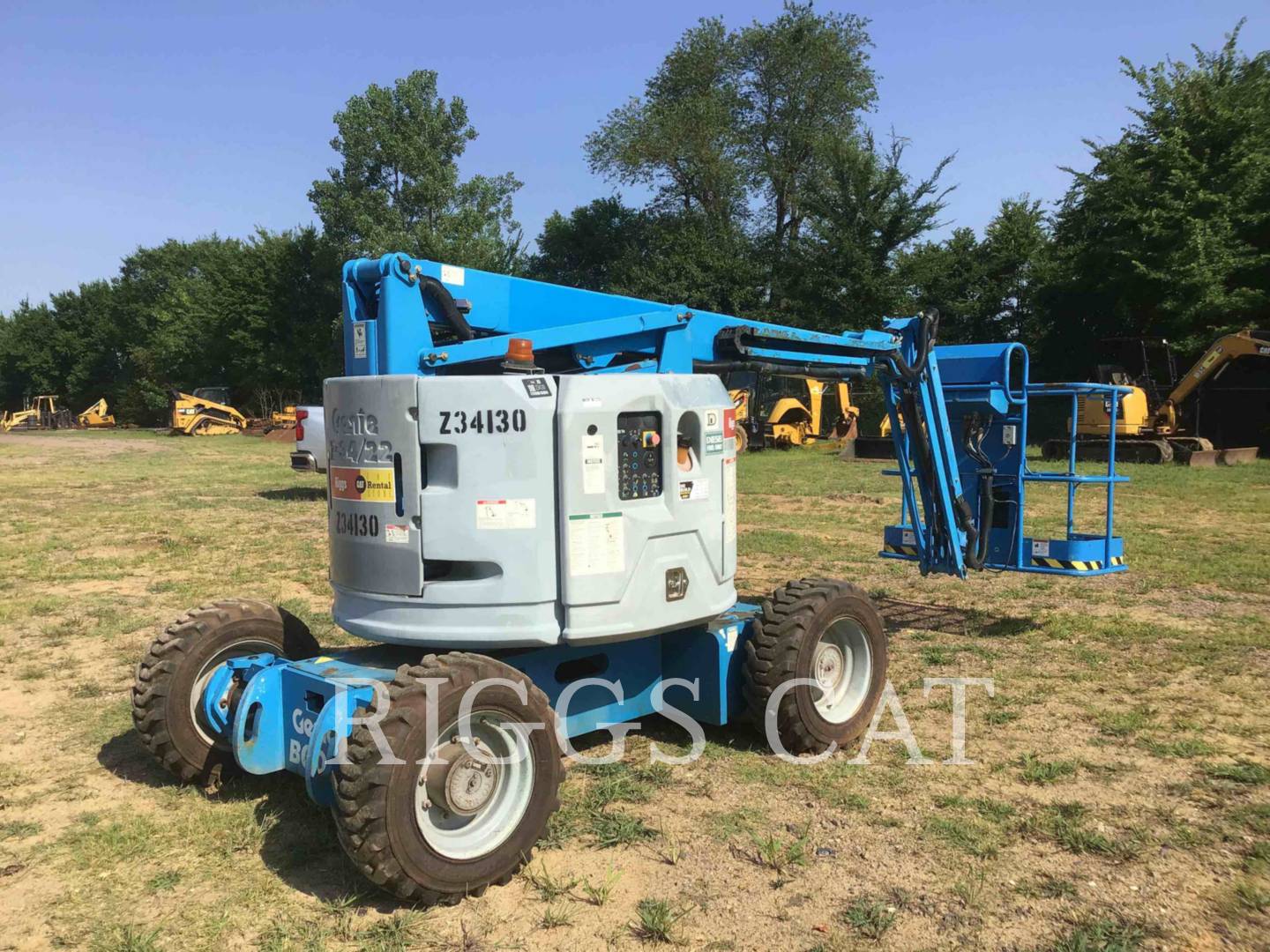 2011 Genie Z34/22 Lift Truck