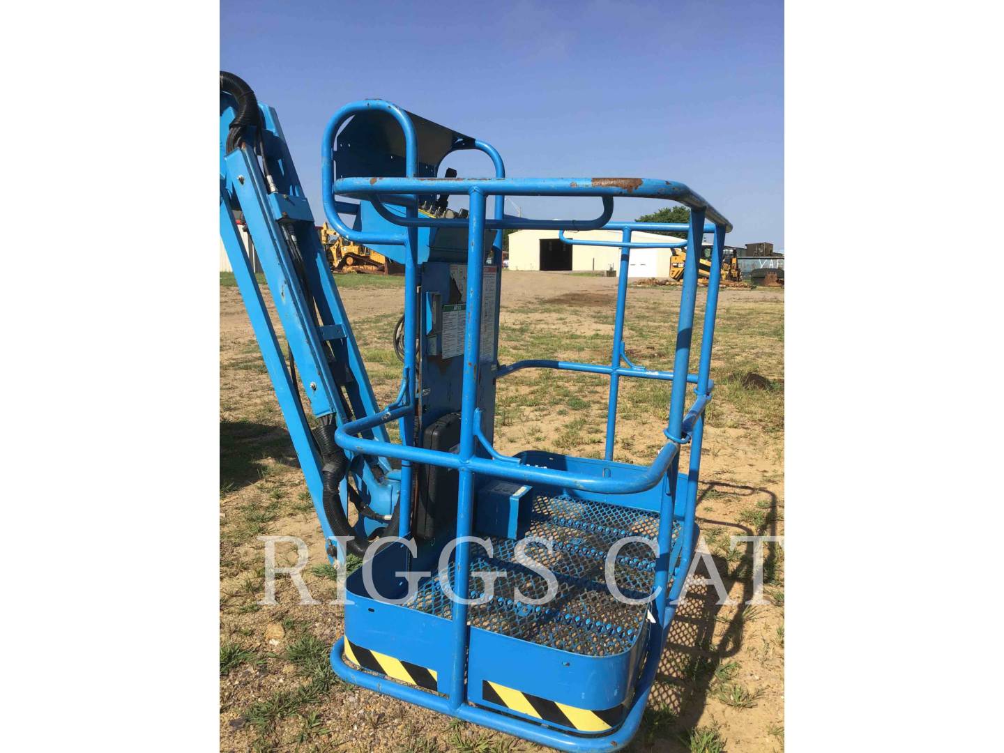 2011 Genie Z34/22 Lift Truck