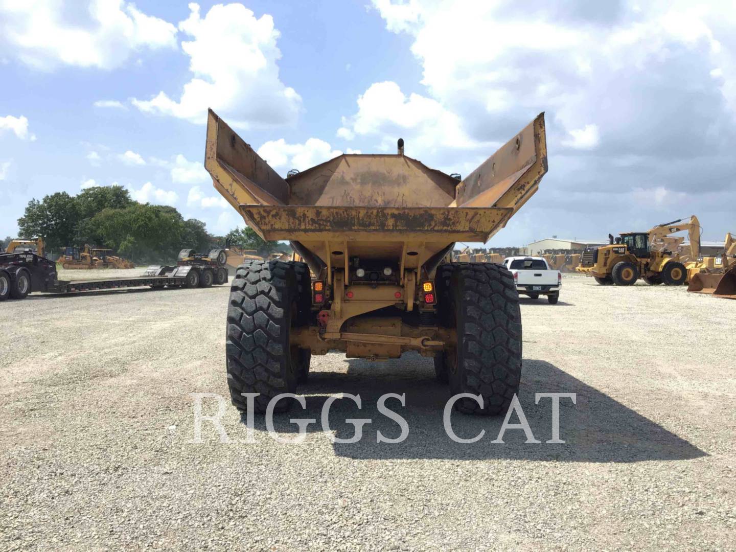 2017 Caterpillar 730 Articulated Truck