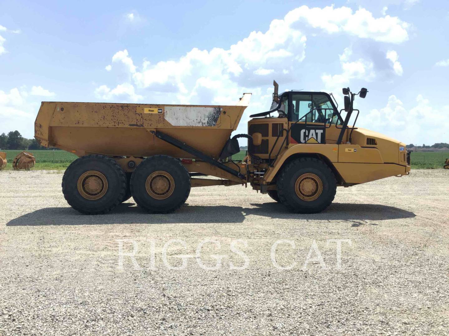 2017 Caterpillar 730 Articulated Truck