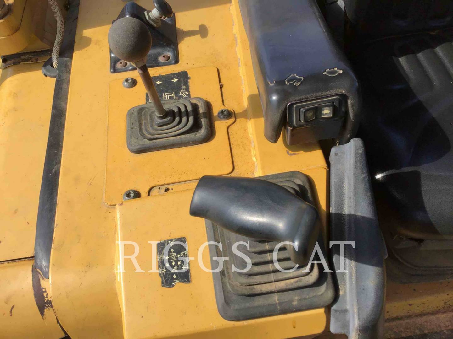 2004 Caterpillar D6NLGP Dozer