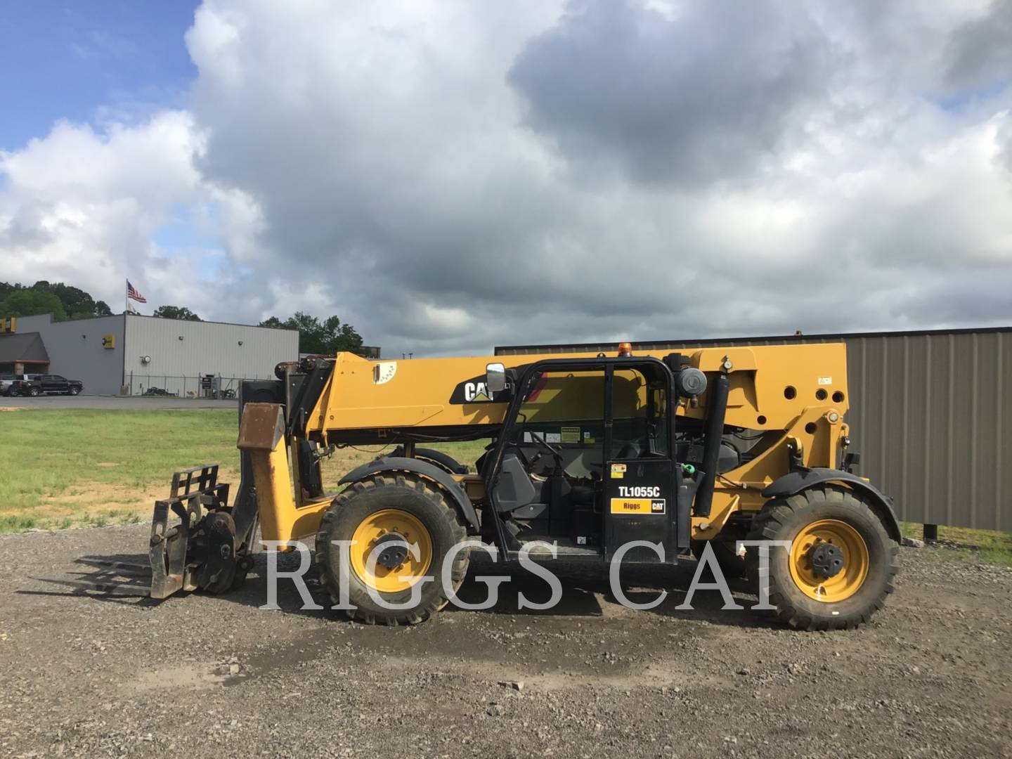 2015 Caterpillar TL1055C TeleHandler