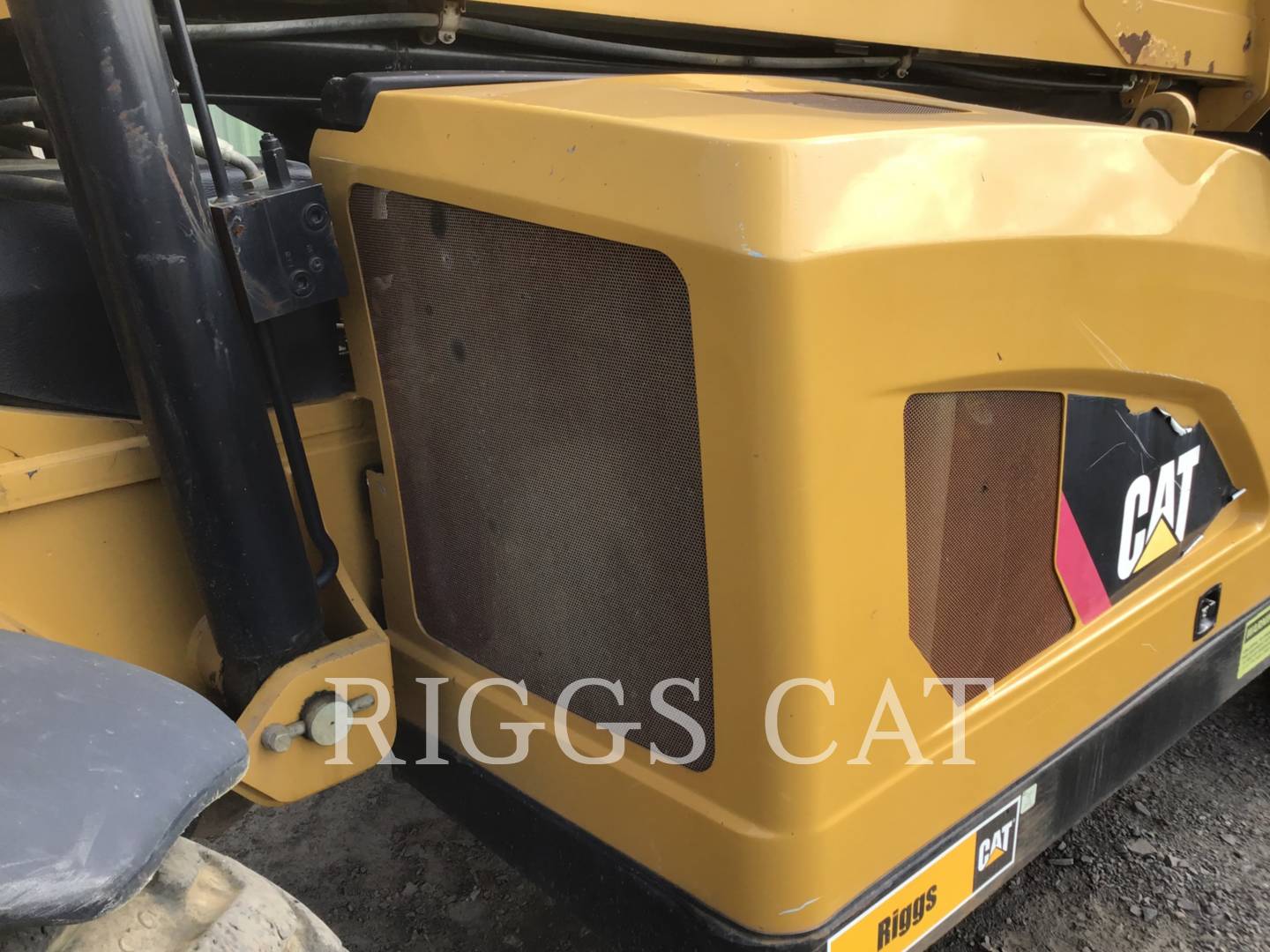 2015 Caterpillar TL1055C TeleHandler