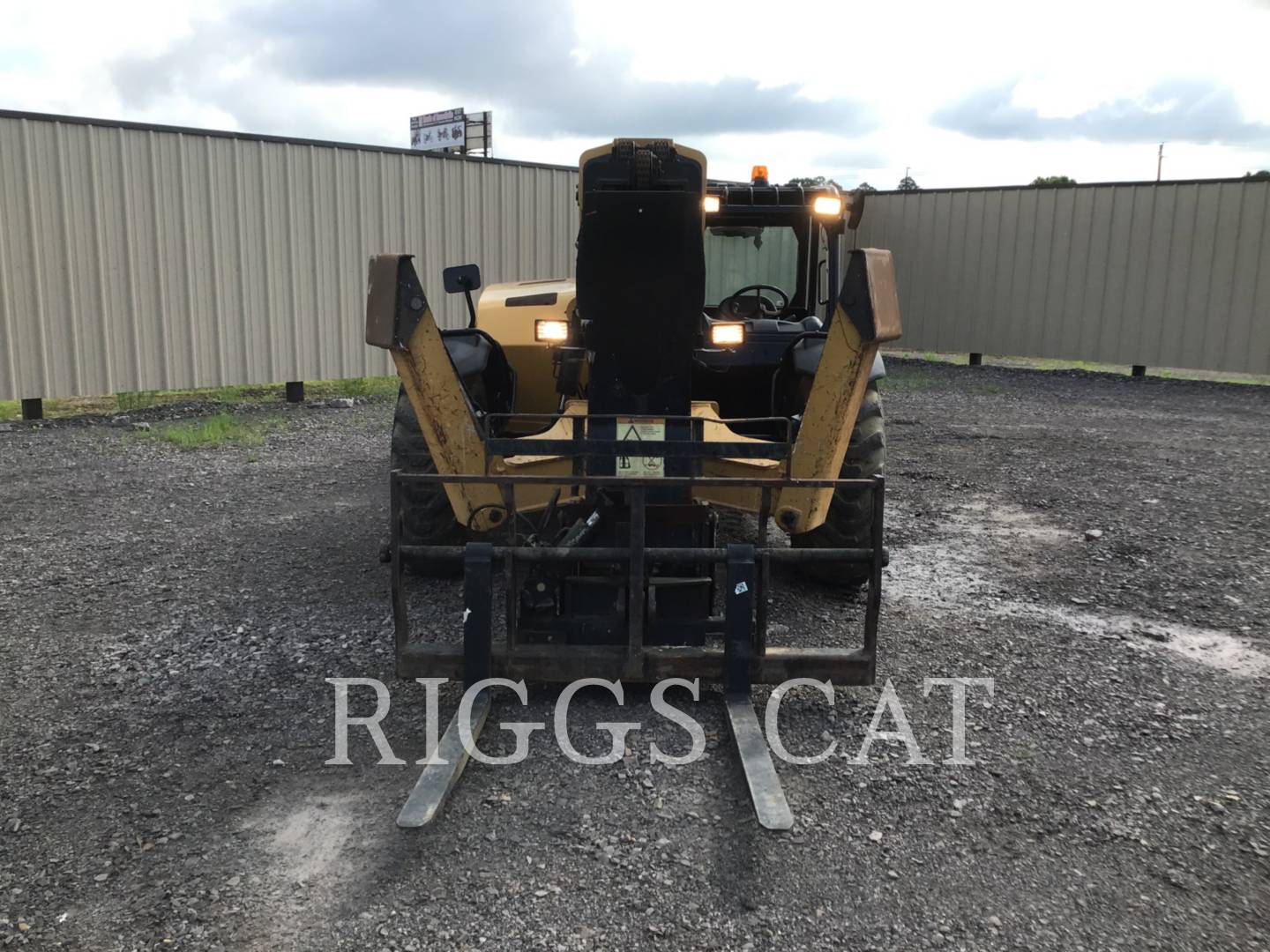 2015 Caterpillar TL1055C TeleHandler