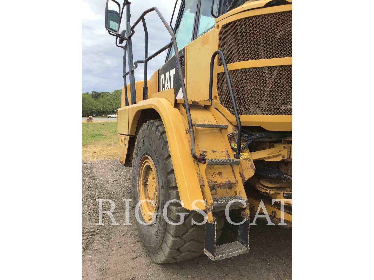 2015 Caterpillar 730C WT Water Truck