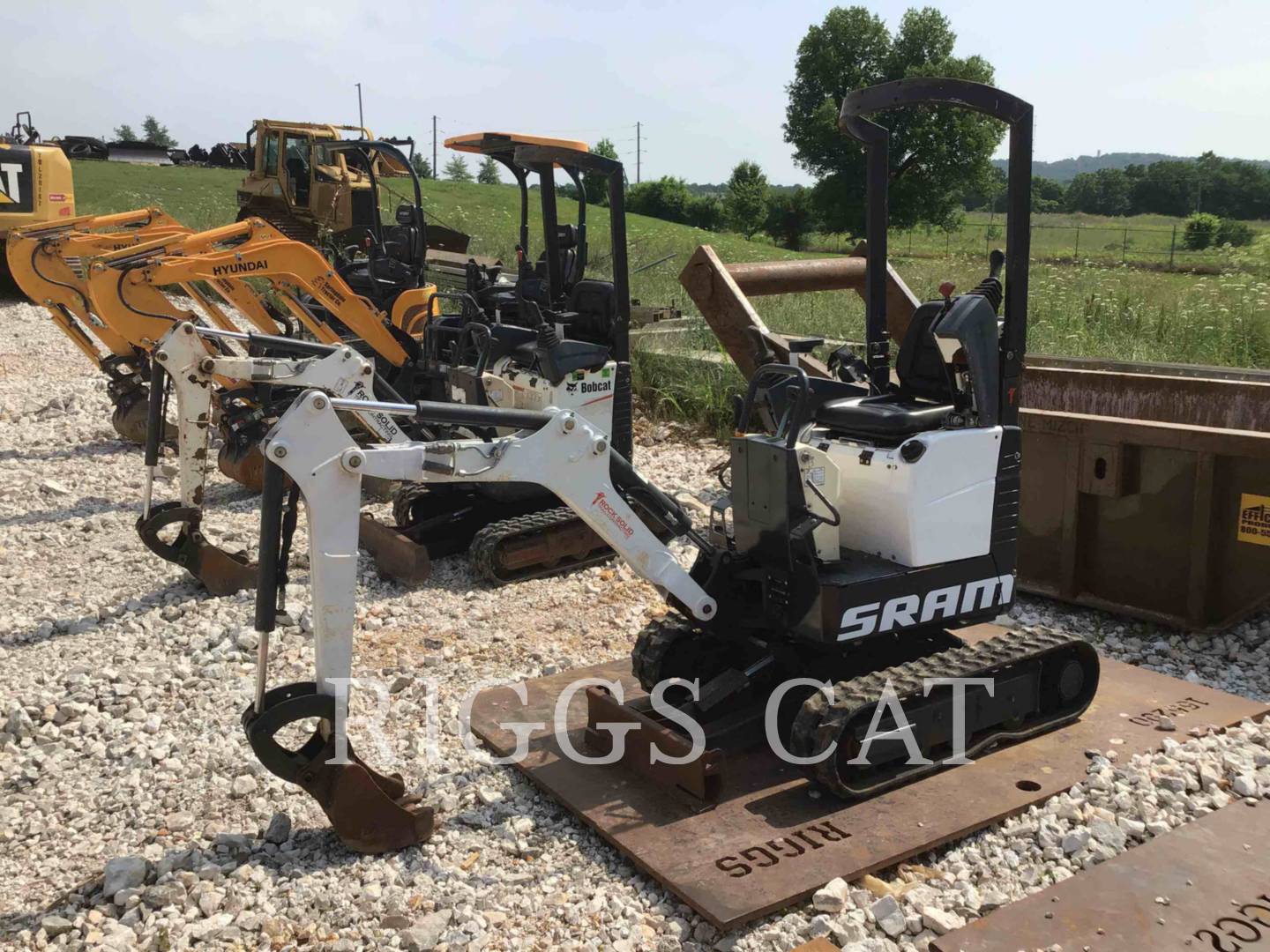 2016 Bobcat 418 Excavator