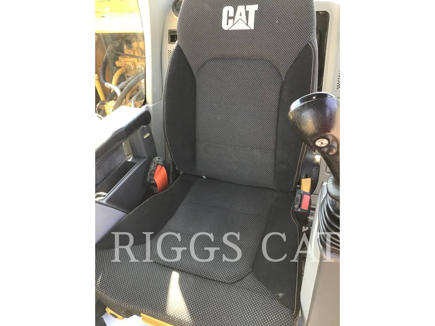 2019 Caterpillar 32007 Excavator