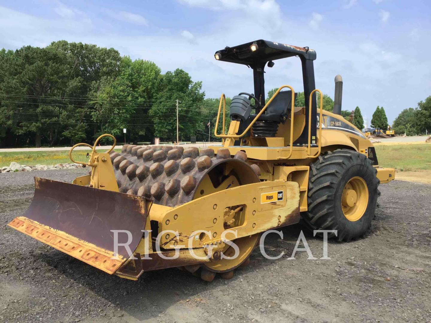 2007 Caterpillar CP563E Compactor