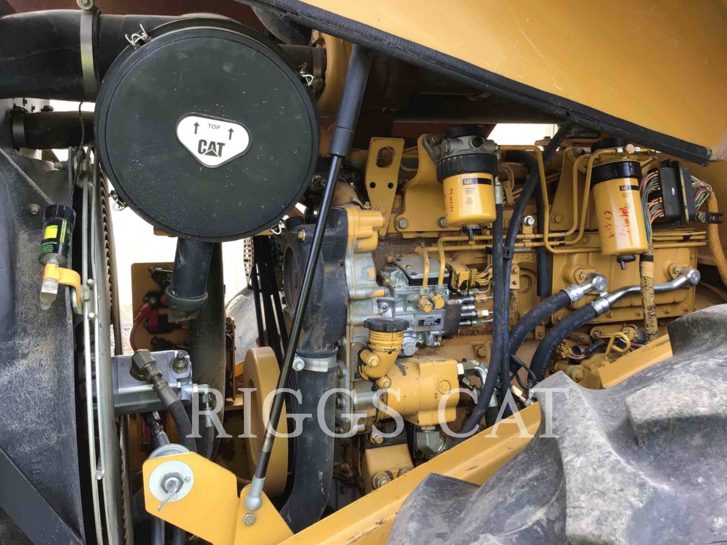 2007 Caterpillar CP563E Compactor