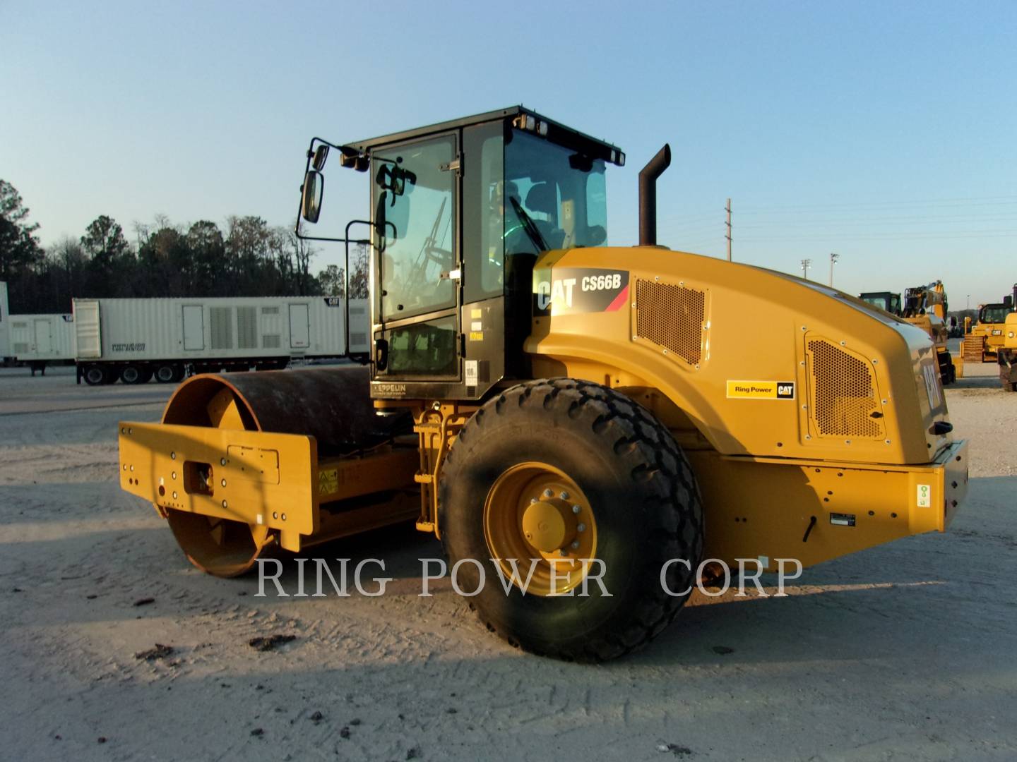 2015 Caterpillar CS66BCAB Vibratory Double