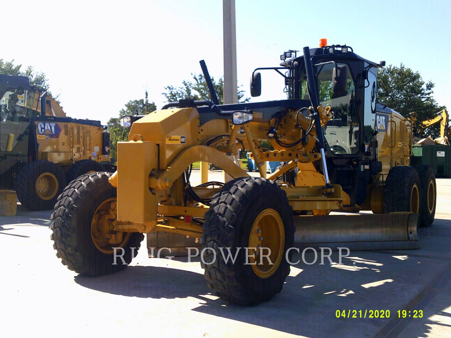 2019 Caterpillar 12M3 CS Grader - Road