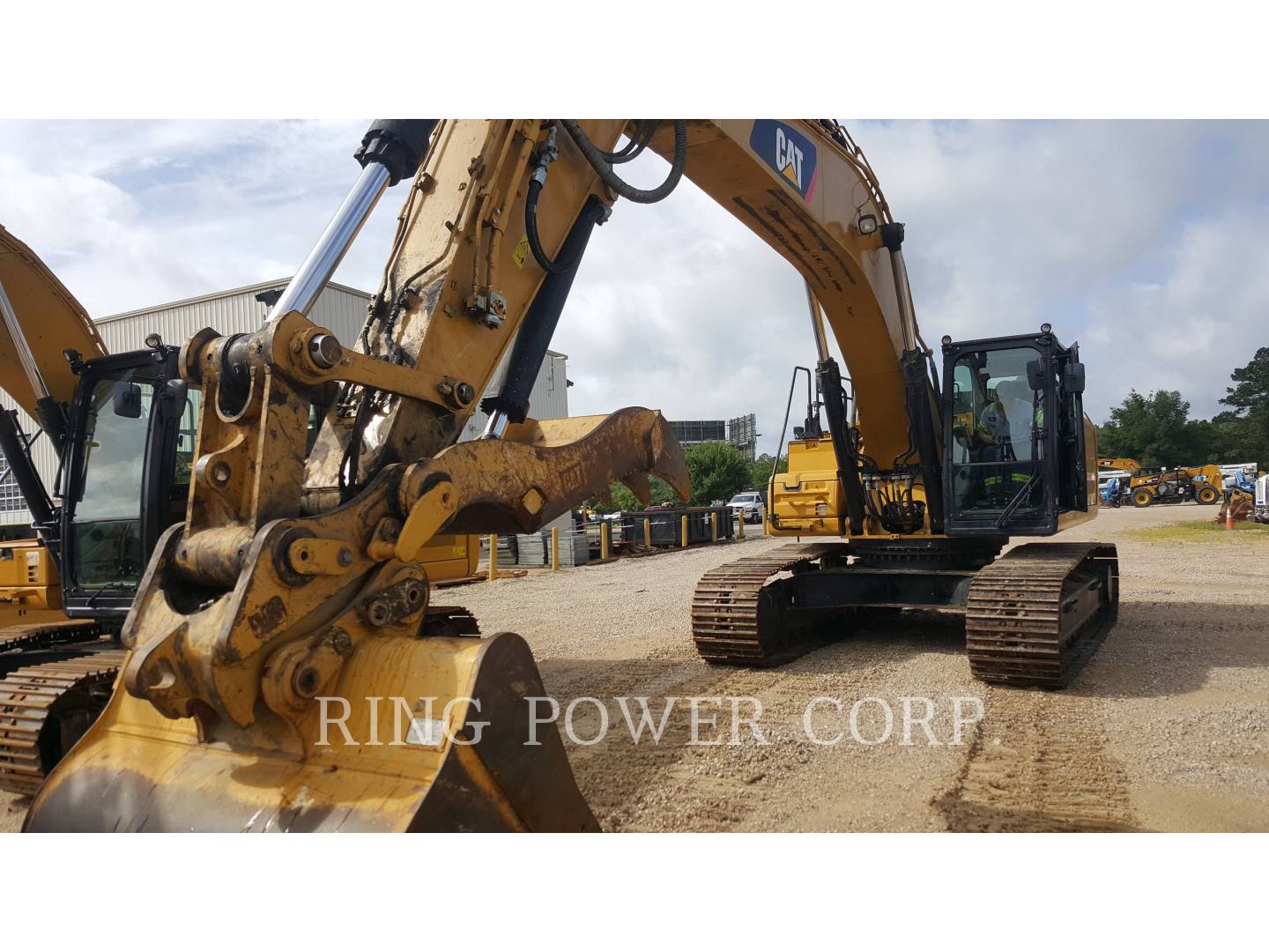 2017 Caterpillar 336HYDTHUM Excavator