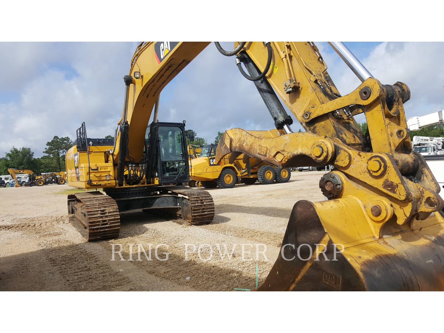 2017 Caterpillar 336HYDTHUM Excavator