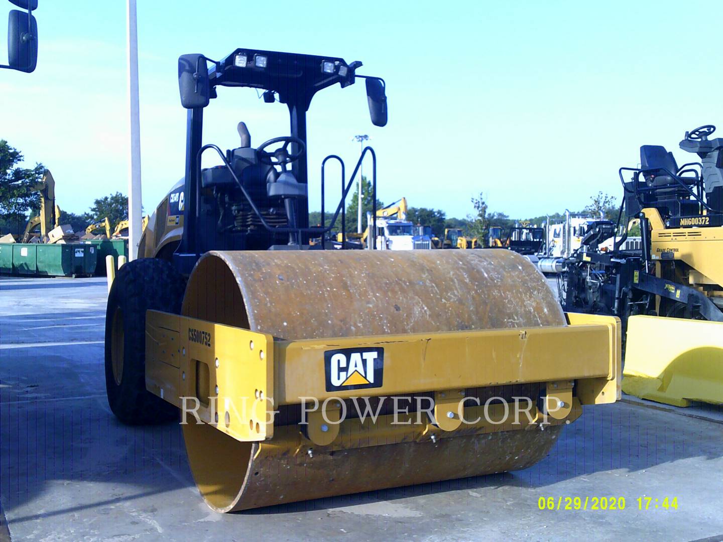 2019 Caterpillar CS54B Vibratory Double