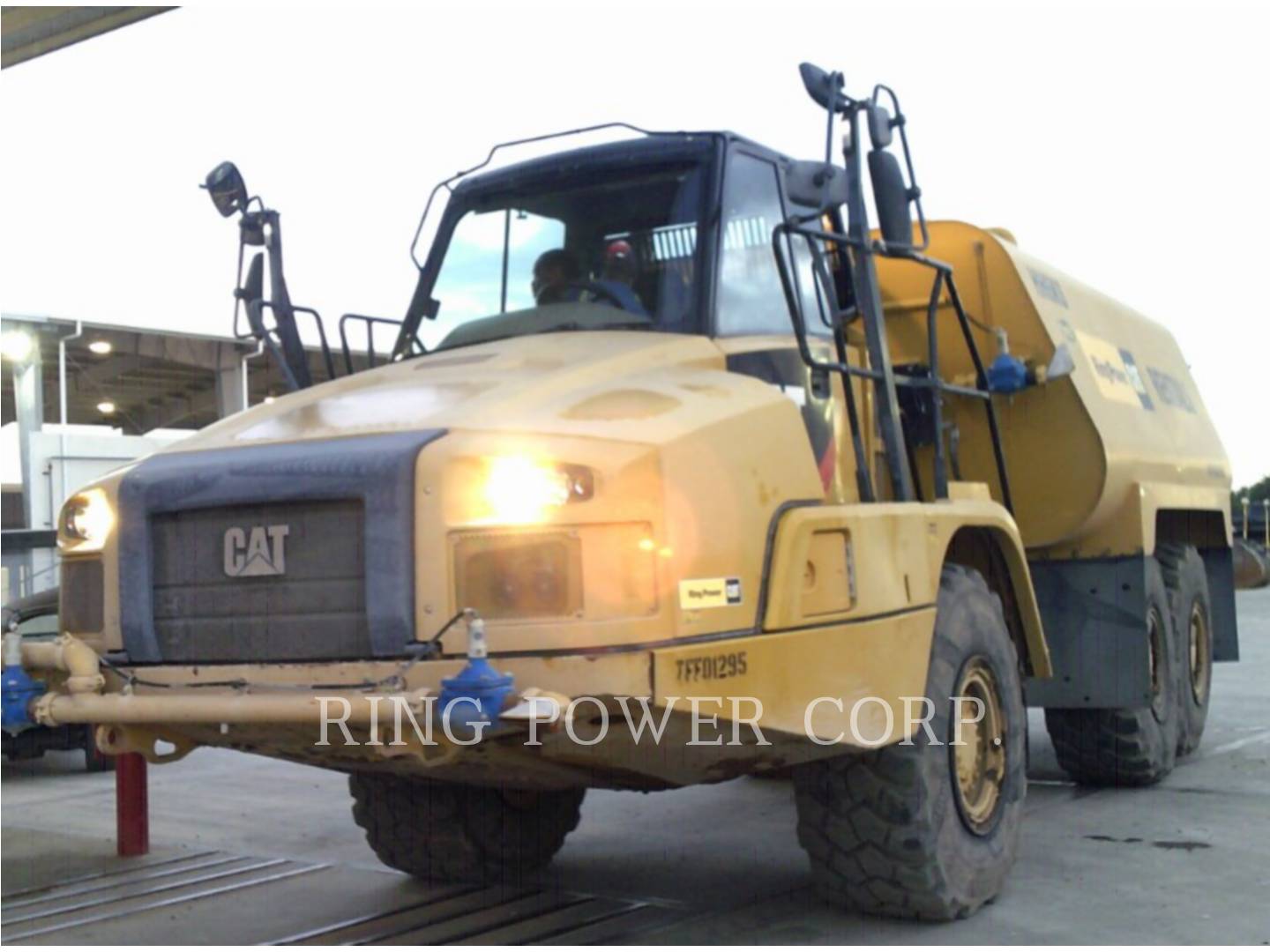 2016 Caterpillar 730CWW Water Truck