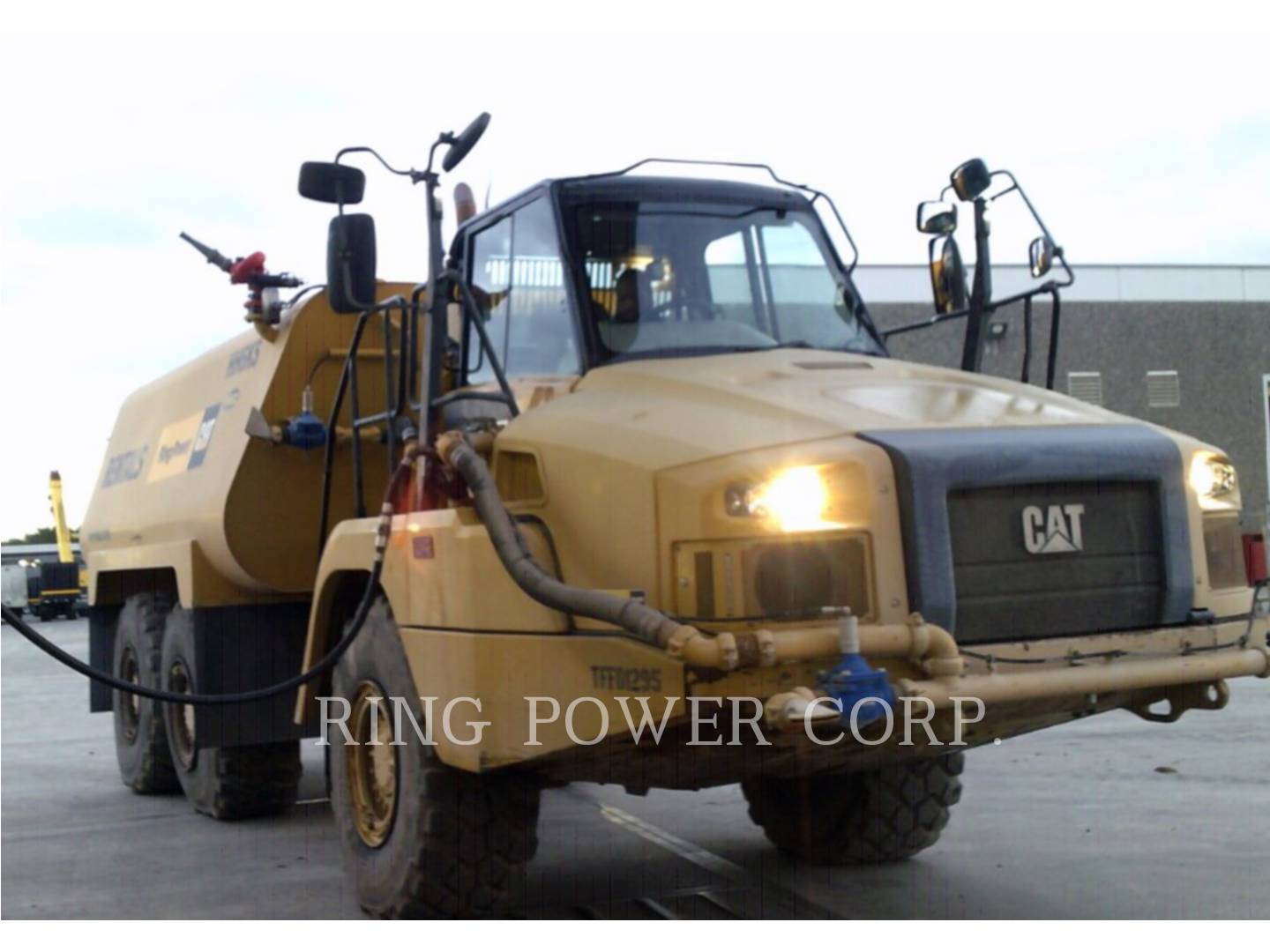 2016 Caterpillar 730CWW Water Truck