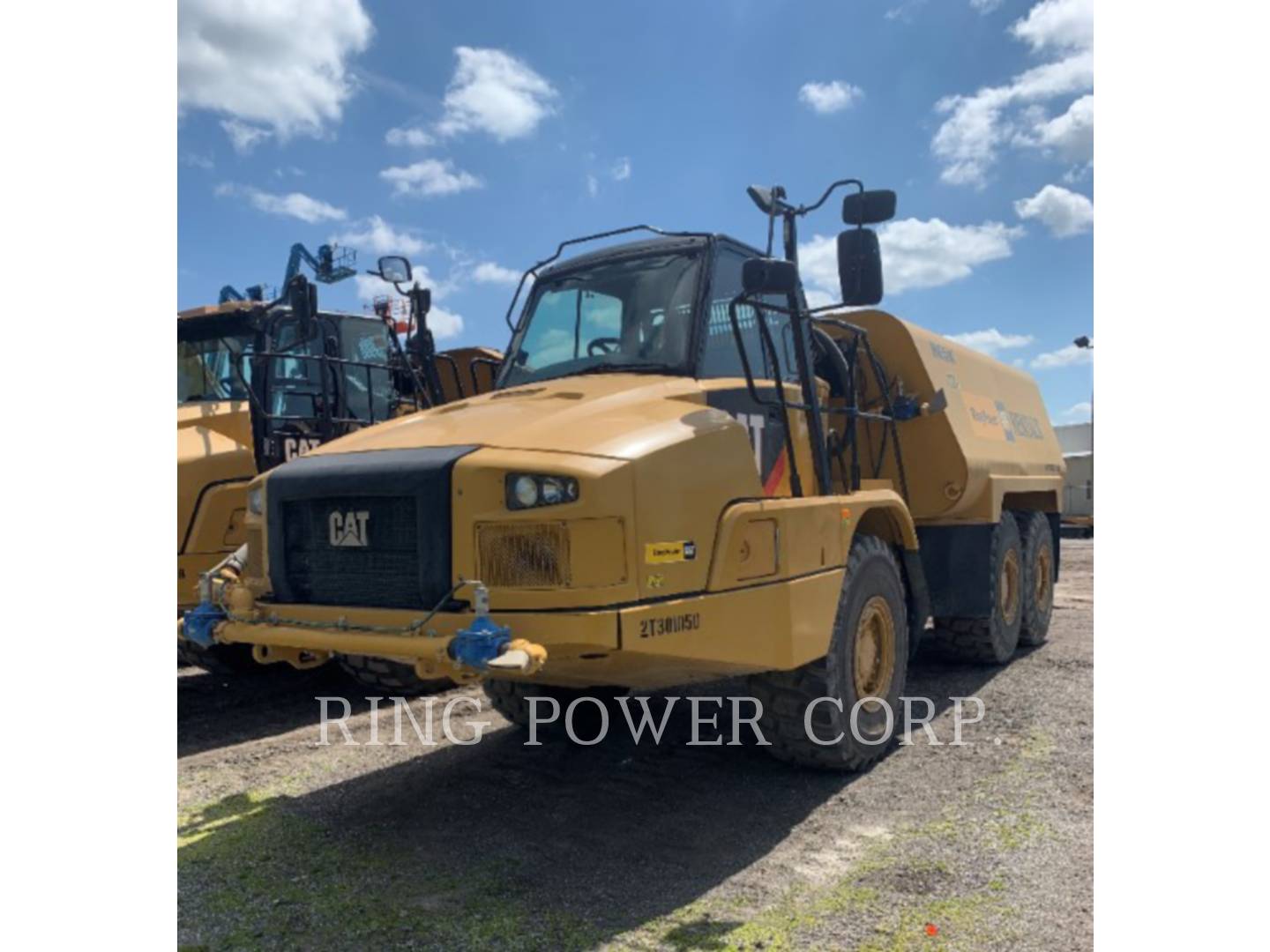 2020 Caterpillar 725C2WW Water Truck