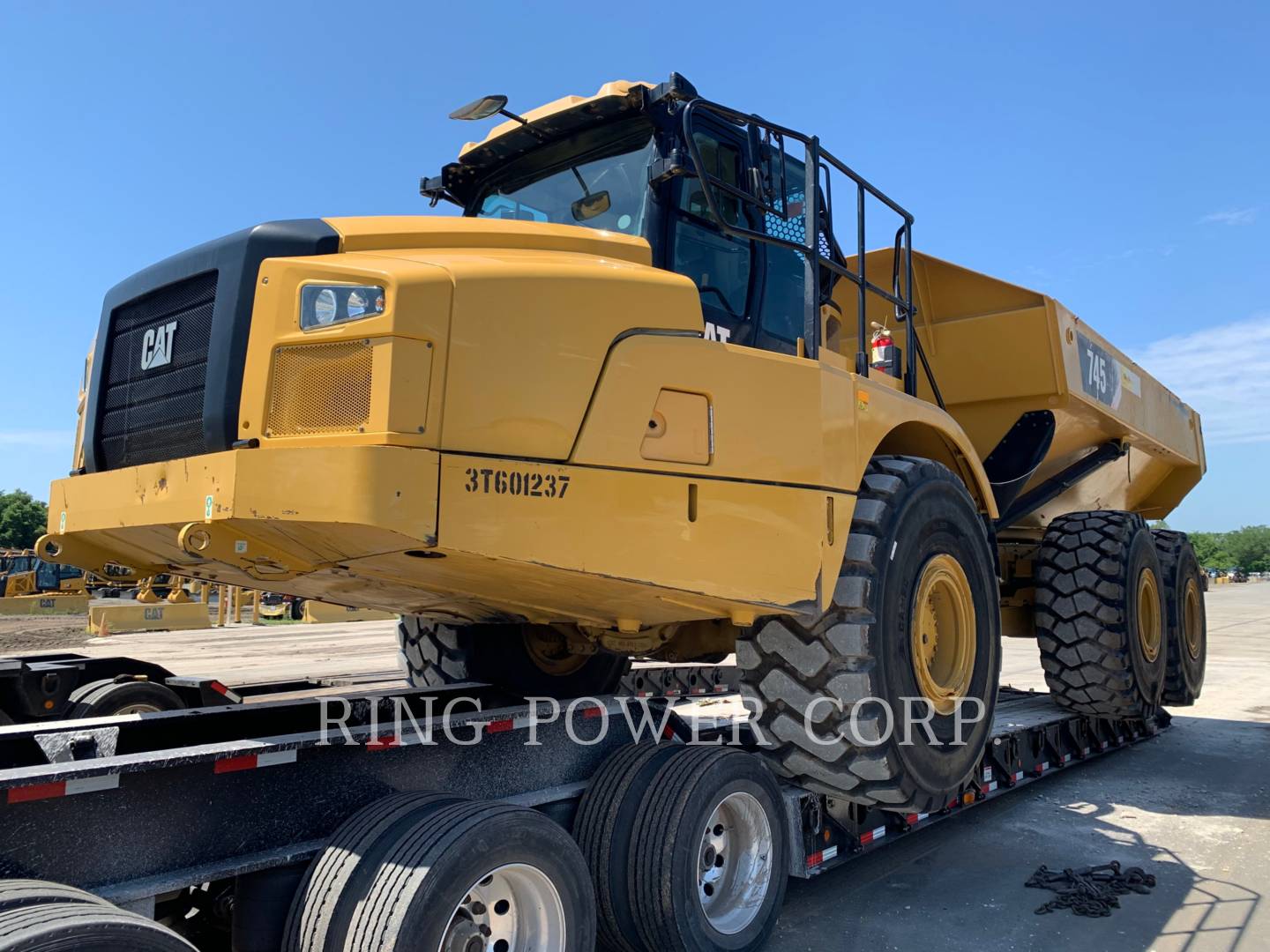 2019 Caterpillar 745 Articulated Truck