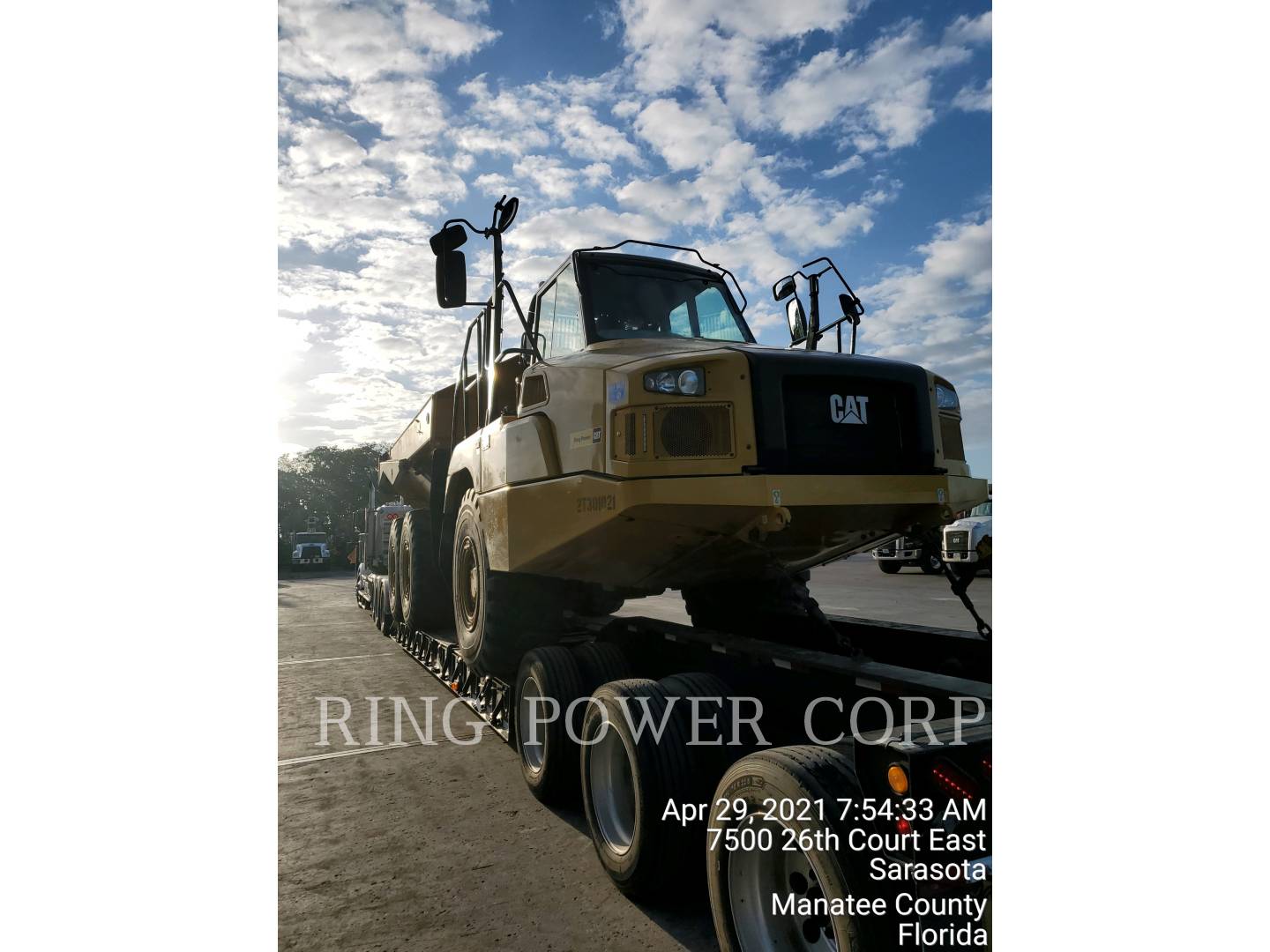 2020 Caterpillar 725C2TG Articulated Truck